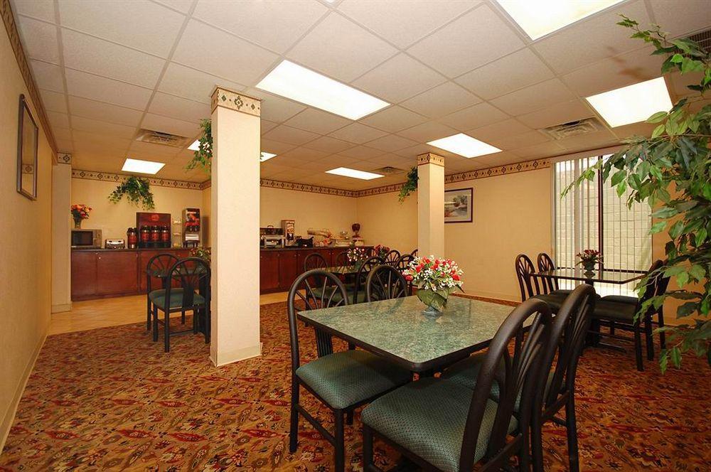 Comfort Suites Columbus State University Area Bagian luar foto
