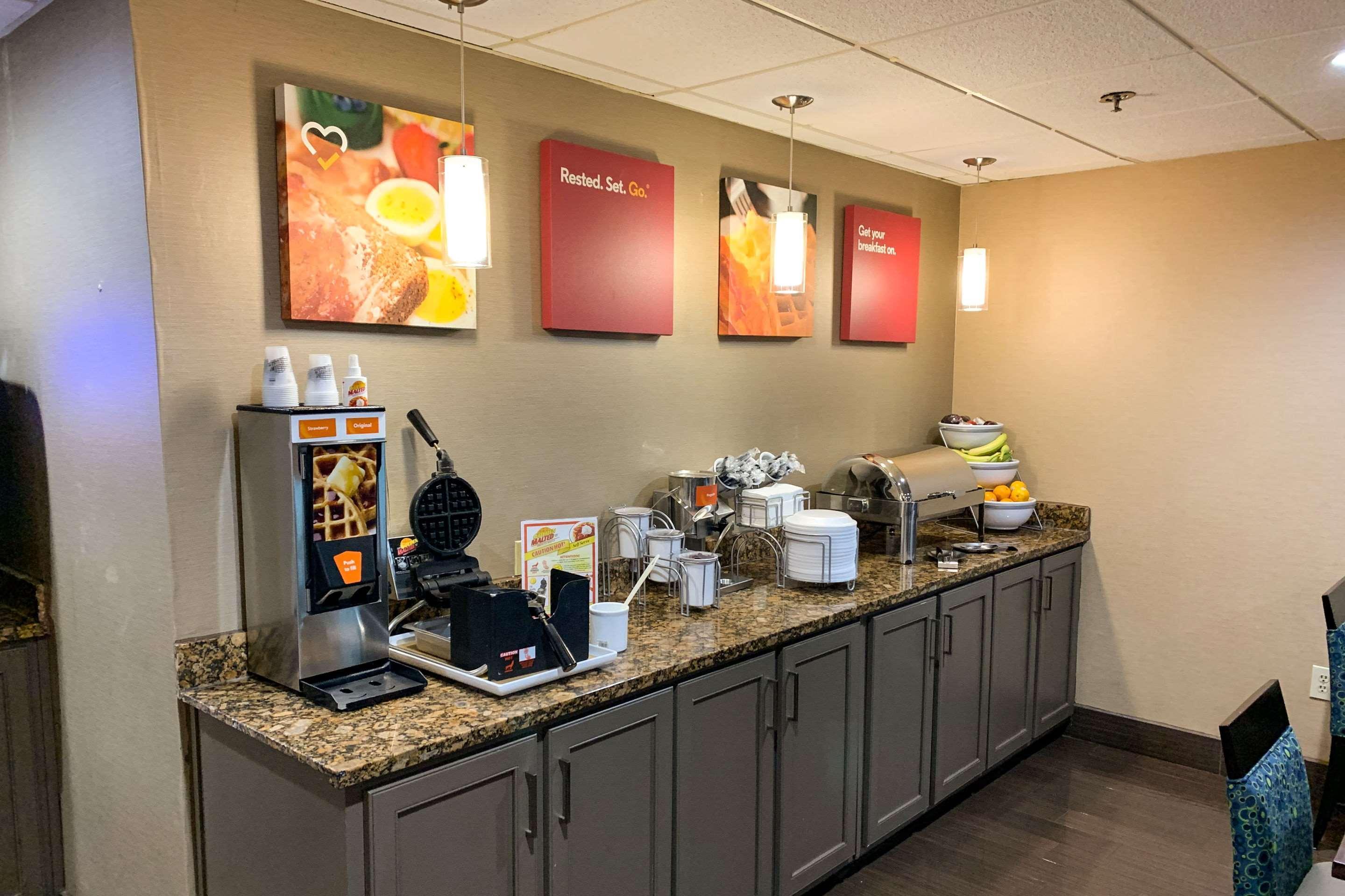 Comfort Suites Columbus State University Area Bagian luar foto
