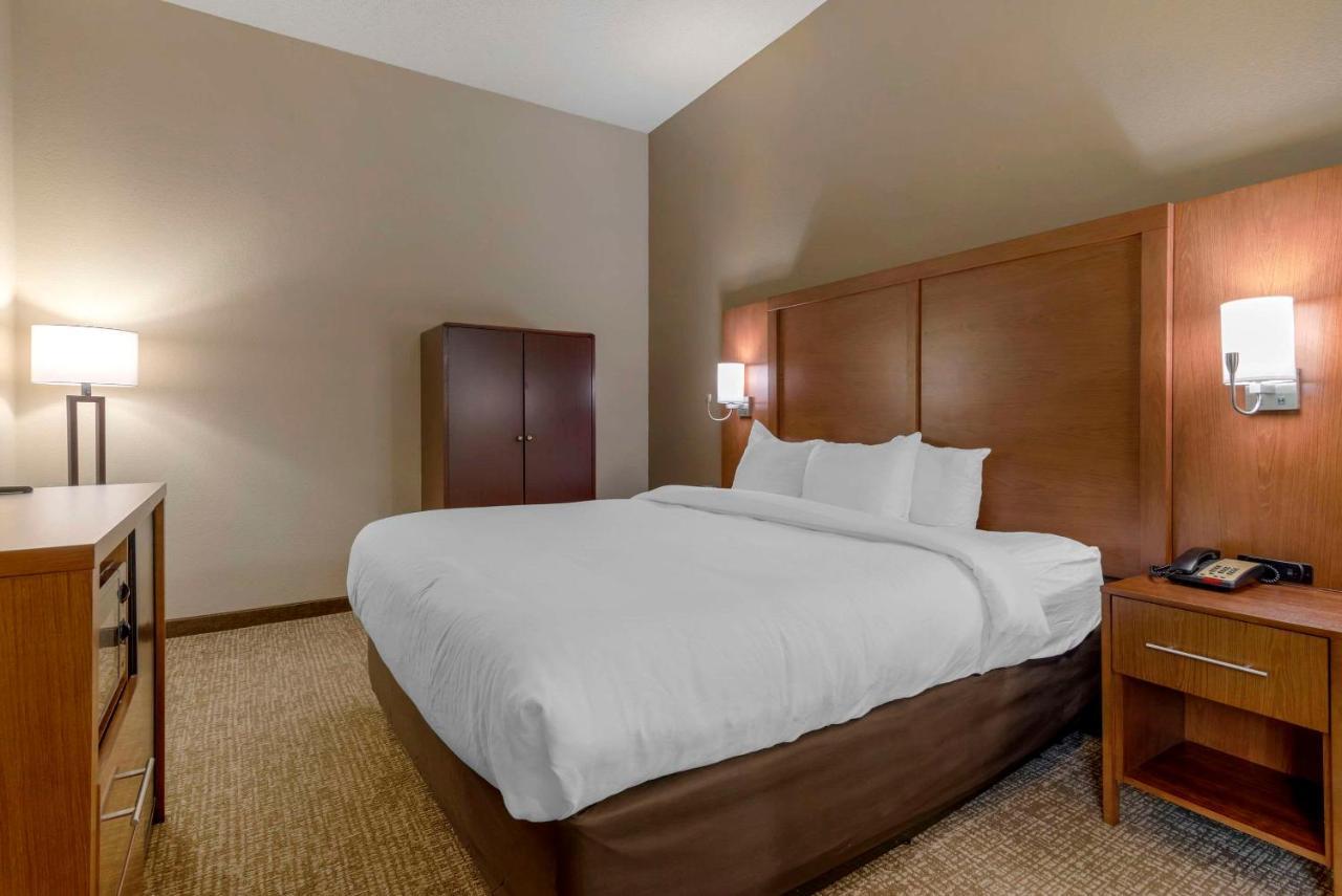 Comfort Suites Columbus State University Area Bagian luar foto